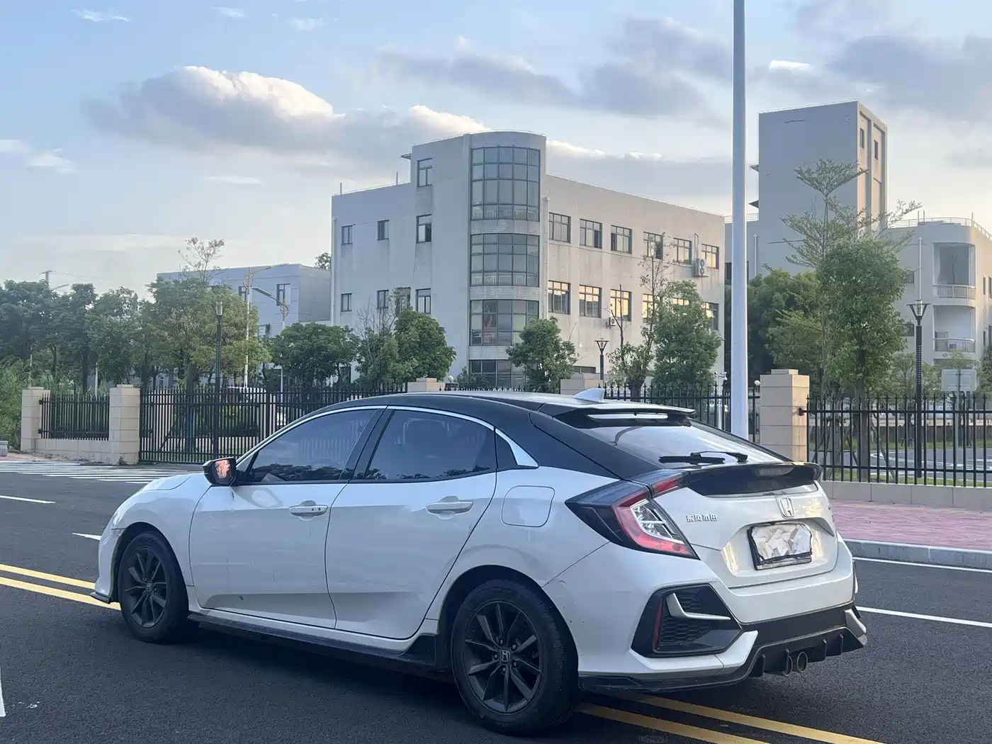 Фото 7 - Honda Civic