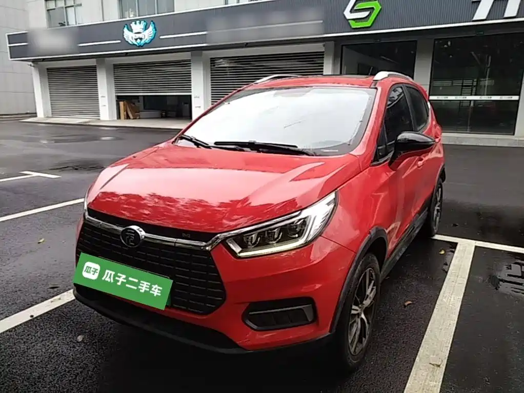 صورة 2 - BYD Yuan New Energy