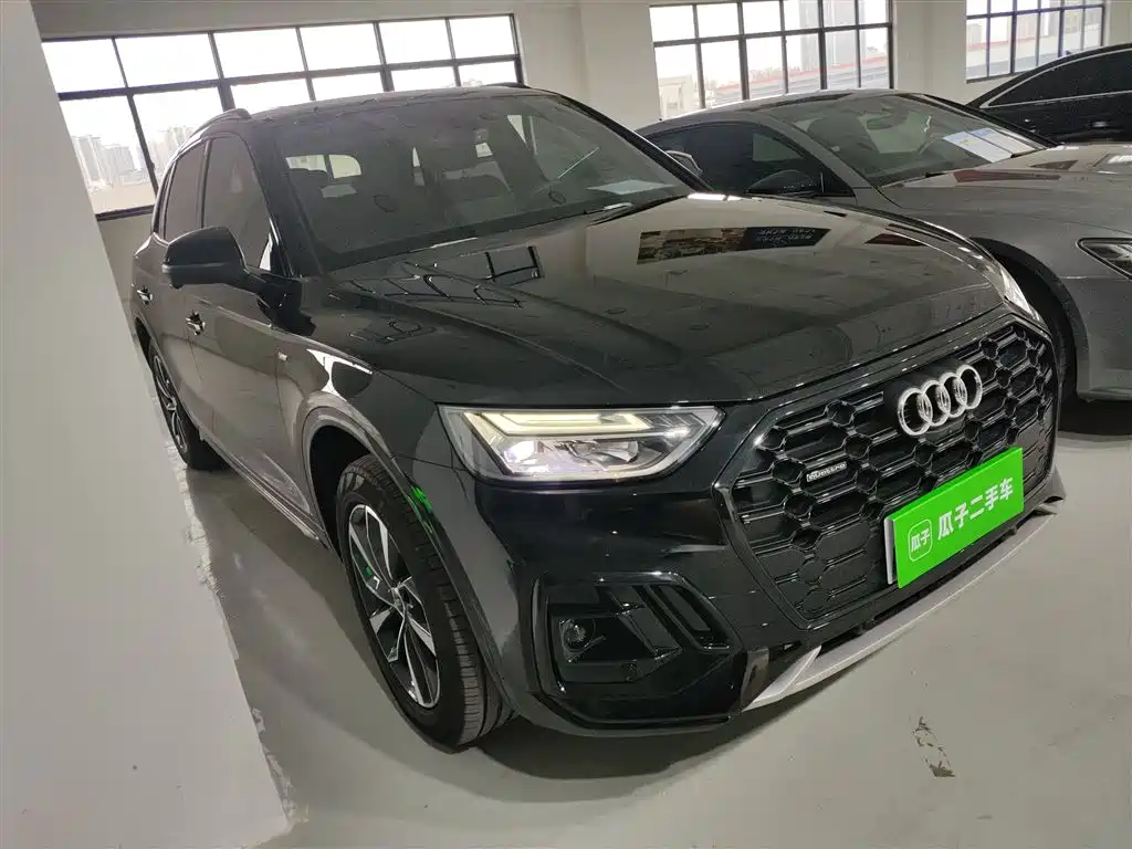 Audi Q5L 2025 40 TFSI Luxury Dynamic фото 4