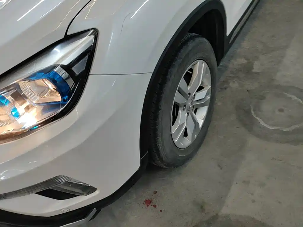 Photo 23 - Changan CS75