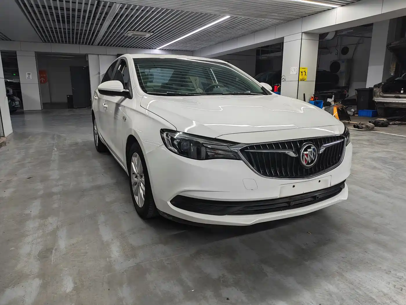 Buick Excelle 2021 Exemplar 1.5L Auto Elite фото 3
