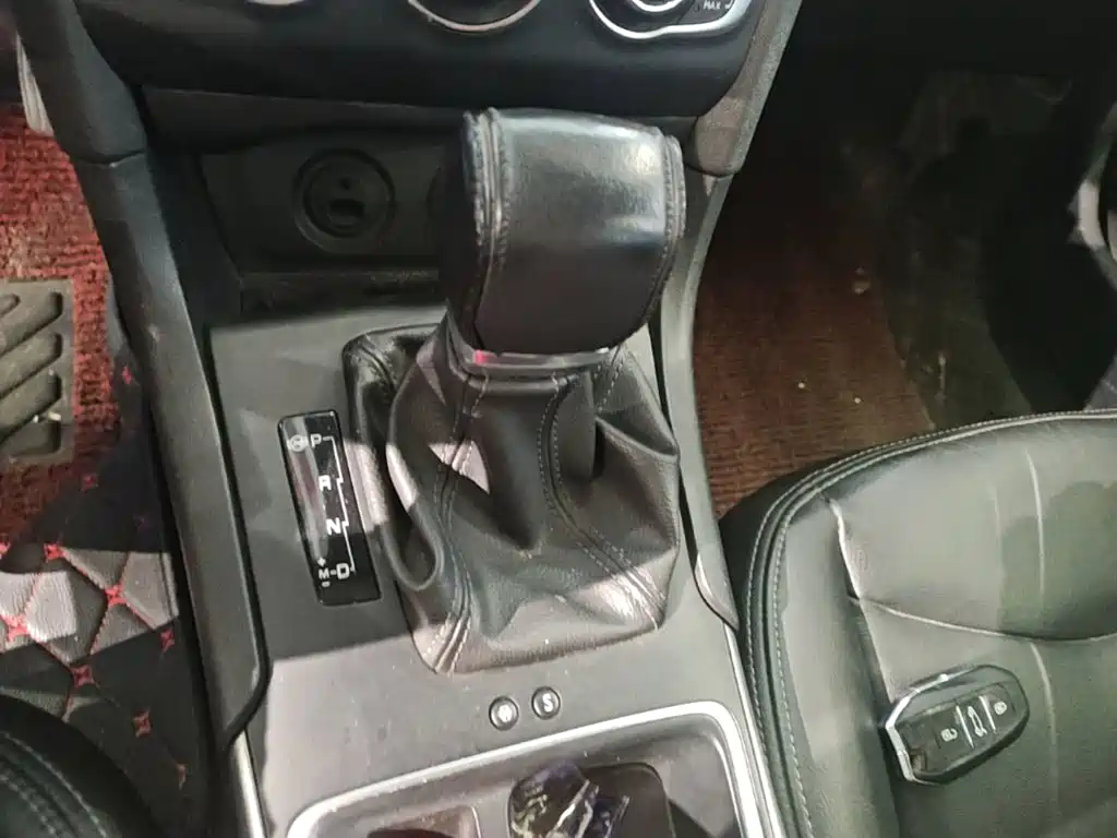 Citroën C4L 2017 2016 1.6T Automatic Elite Edition