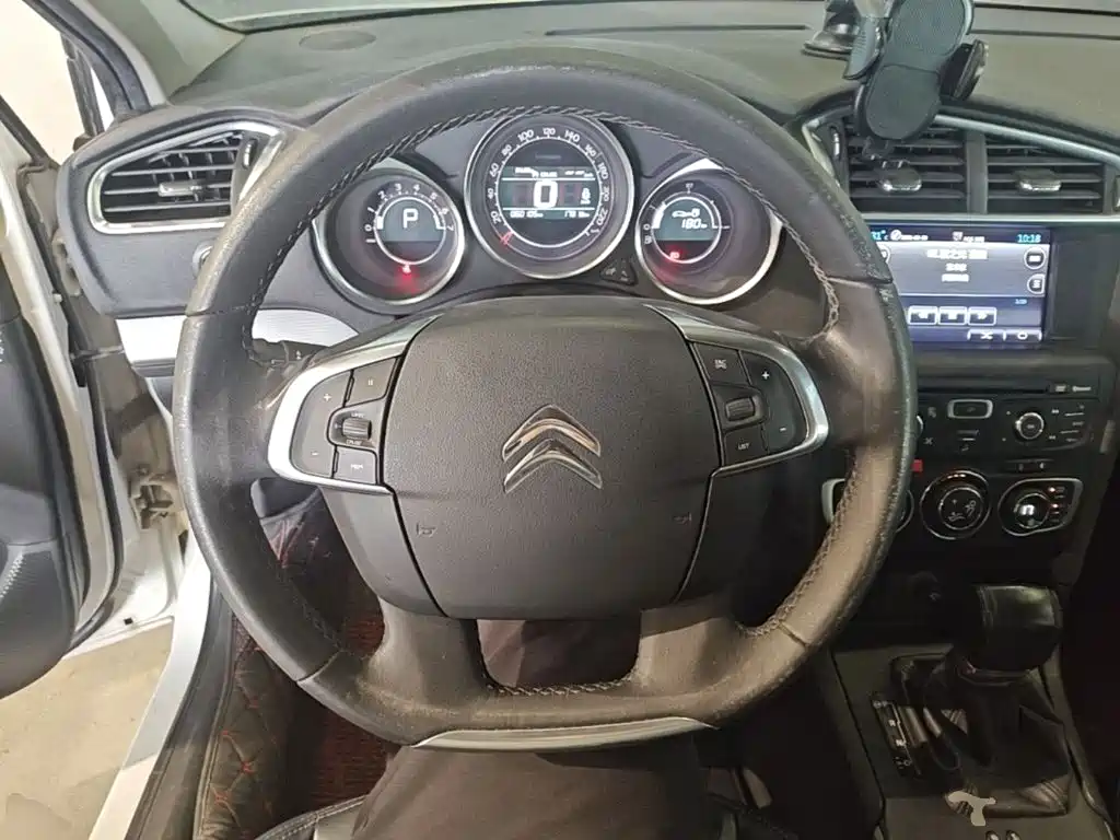 Citroën C4L 2017 2016 1.6T Automatic Elite Edition