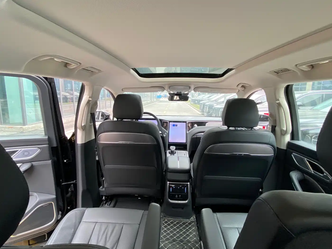 Hongqi HONGQI HS7 PHEV