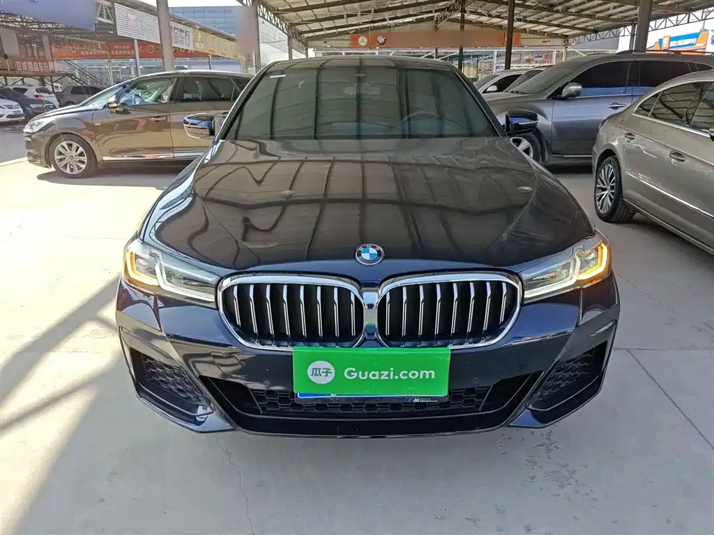 BMW 5 Series 2023 530Li Leading M Sport Package фото 3