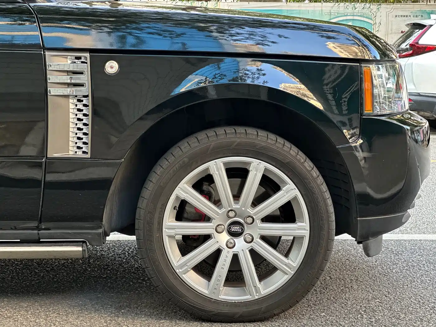 Land Rover Range Rover 2011 5.0 NA V8 HSE фото 20