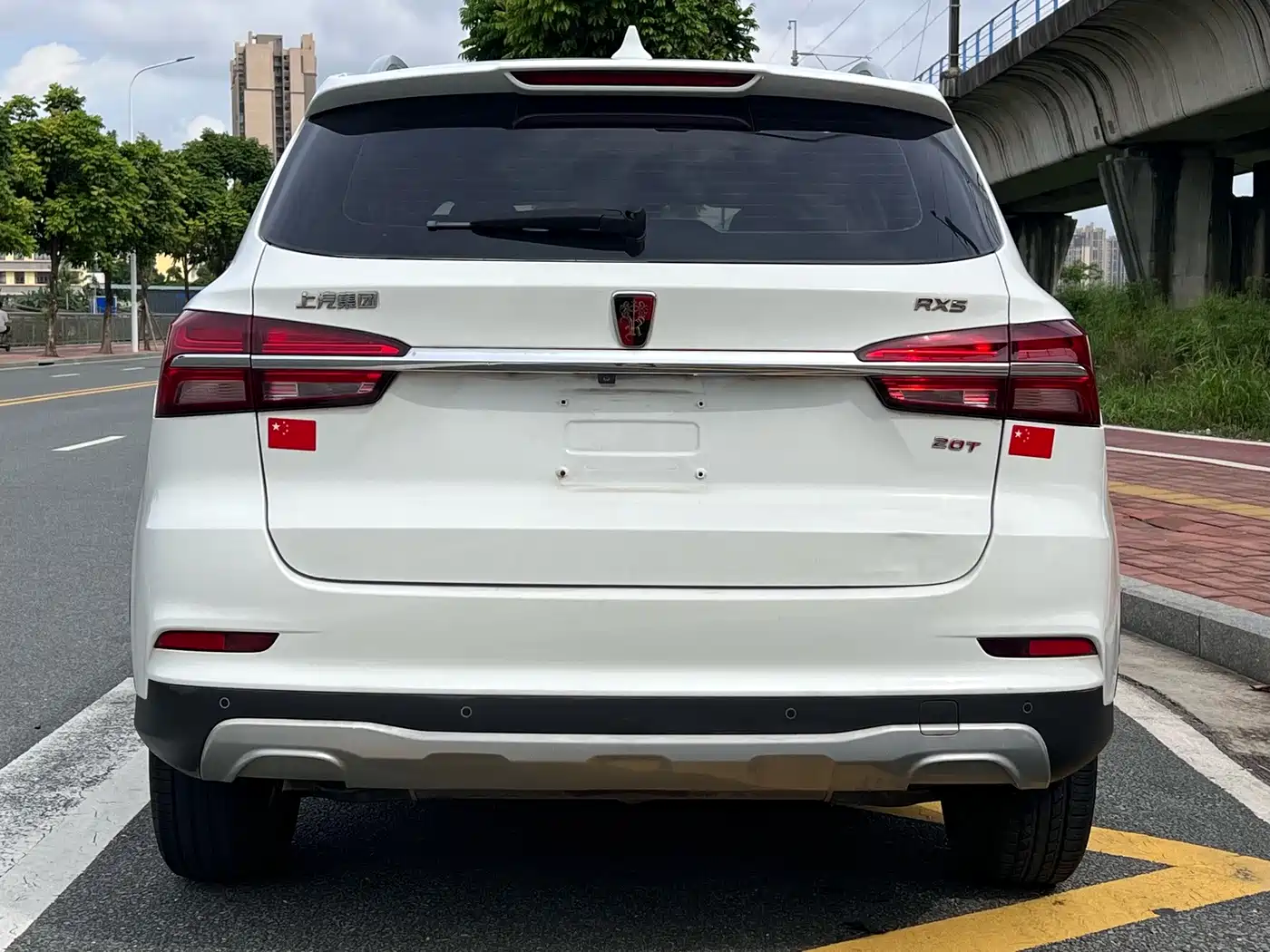 Фото 8 - Roewe RX5