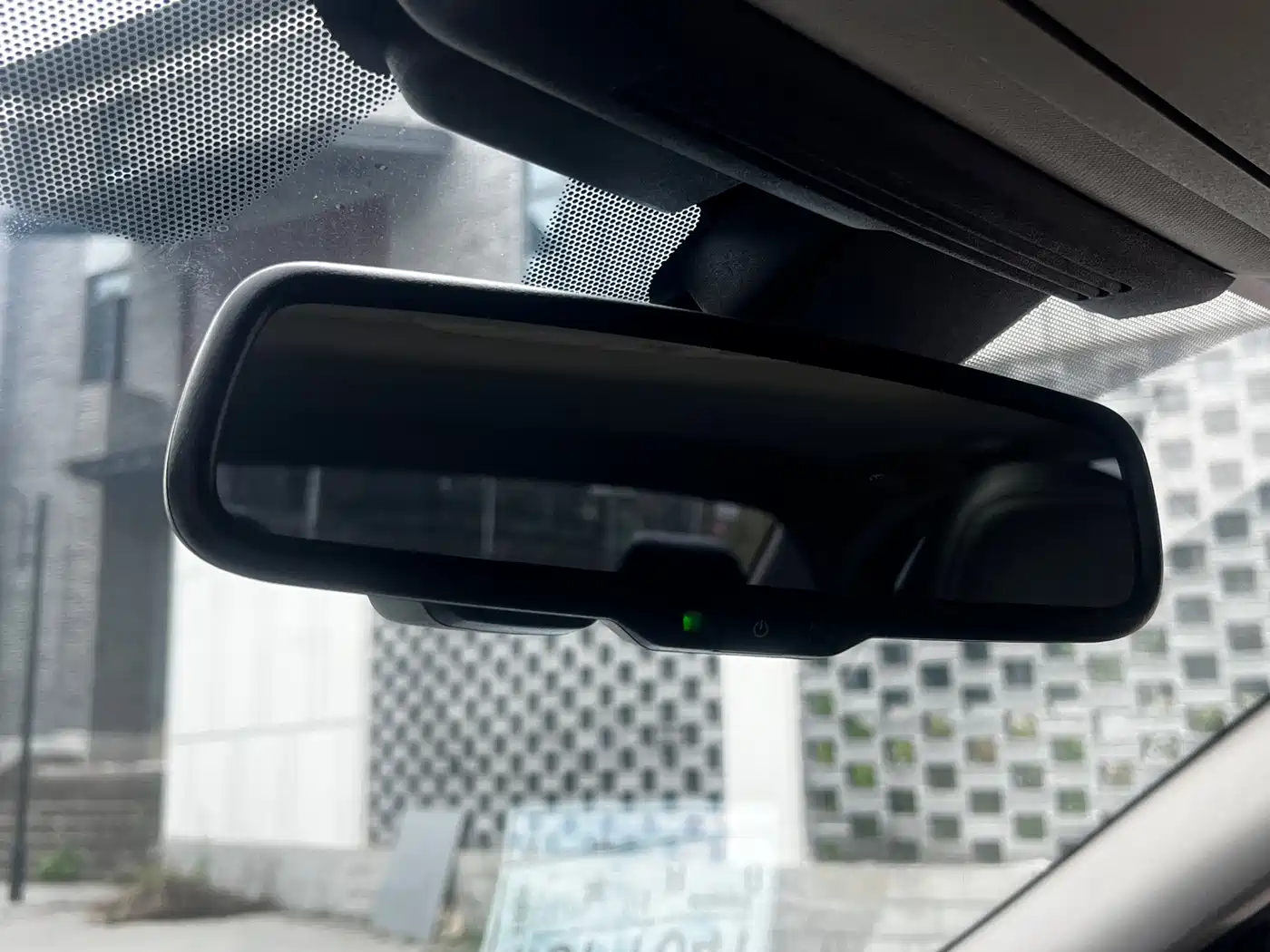 Фото 49 - Infiniti Q50L