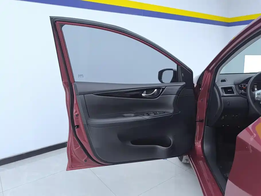 Nissan Tiida, миниатюра 7