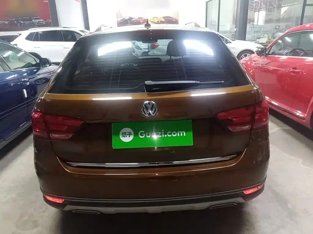 Volkswagen Gran Lavida 2017 2017 230TSI DSG Luxury Edition