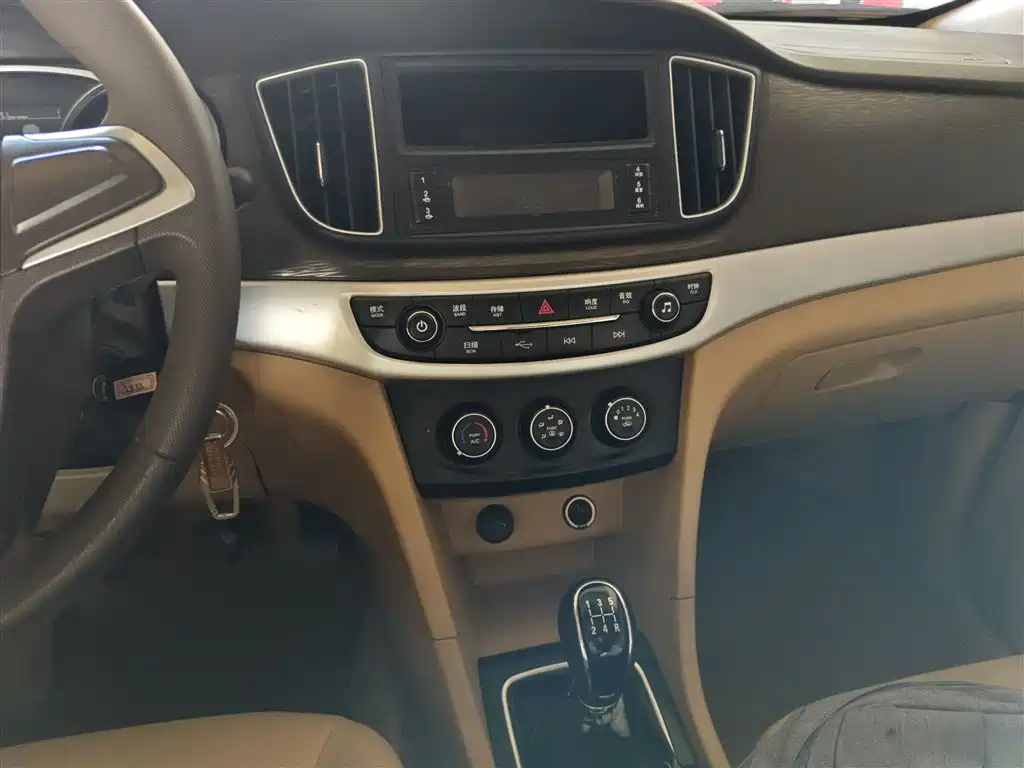 Baojun 730 2019 2016 1.5L Manual Premium 7-Seater (China V)