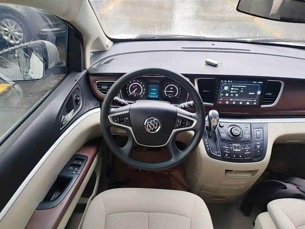 Buick GL8 2018 28T Comfort China VI фото 11