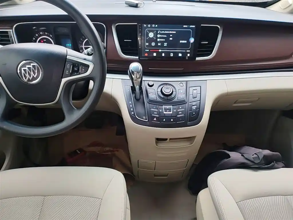 Buick GL8 2018 28T Comfort China VI фото 14
