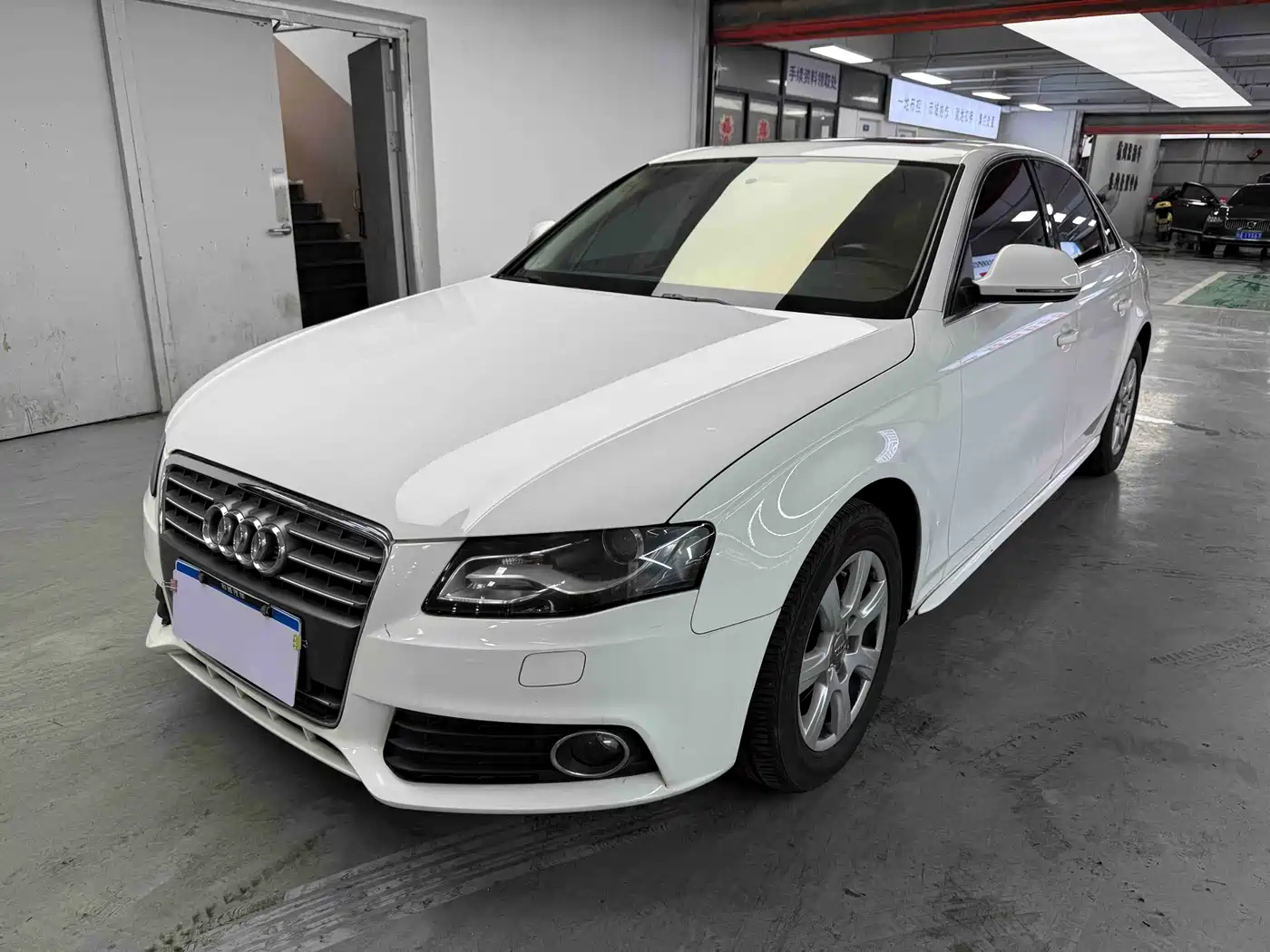 Audi A4L 2010 2011 2.0 TFSI Comfort