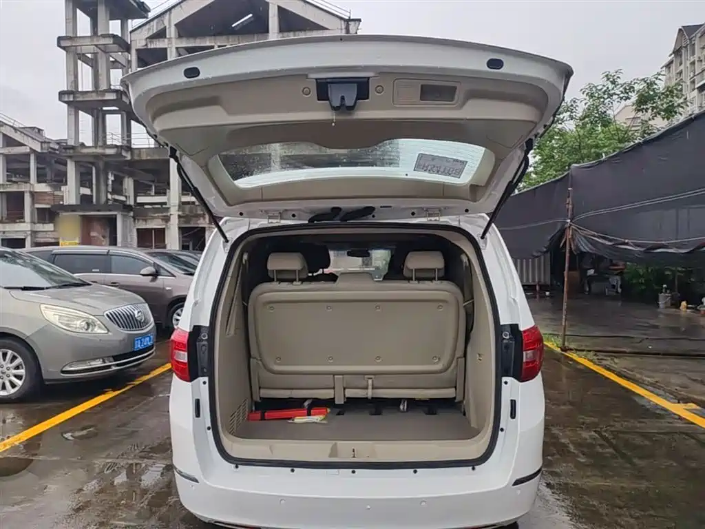 Buick GL8 2018 28T Comfort China VI фото 19