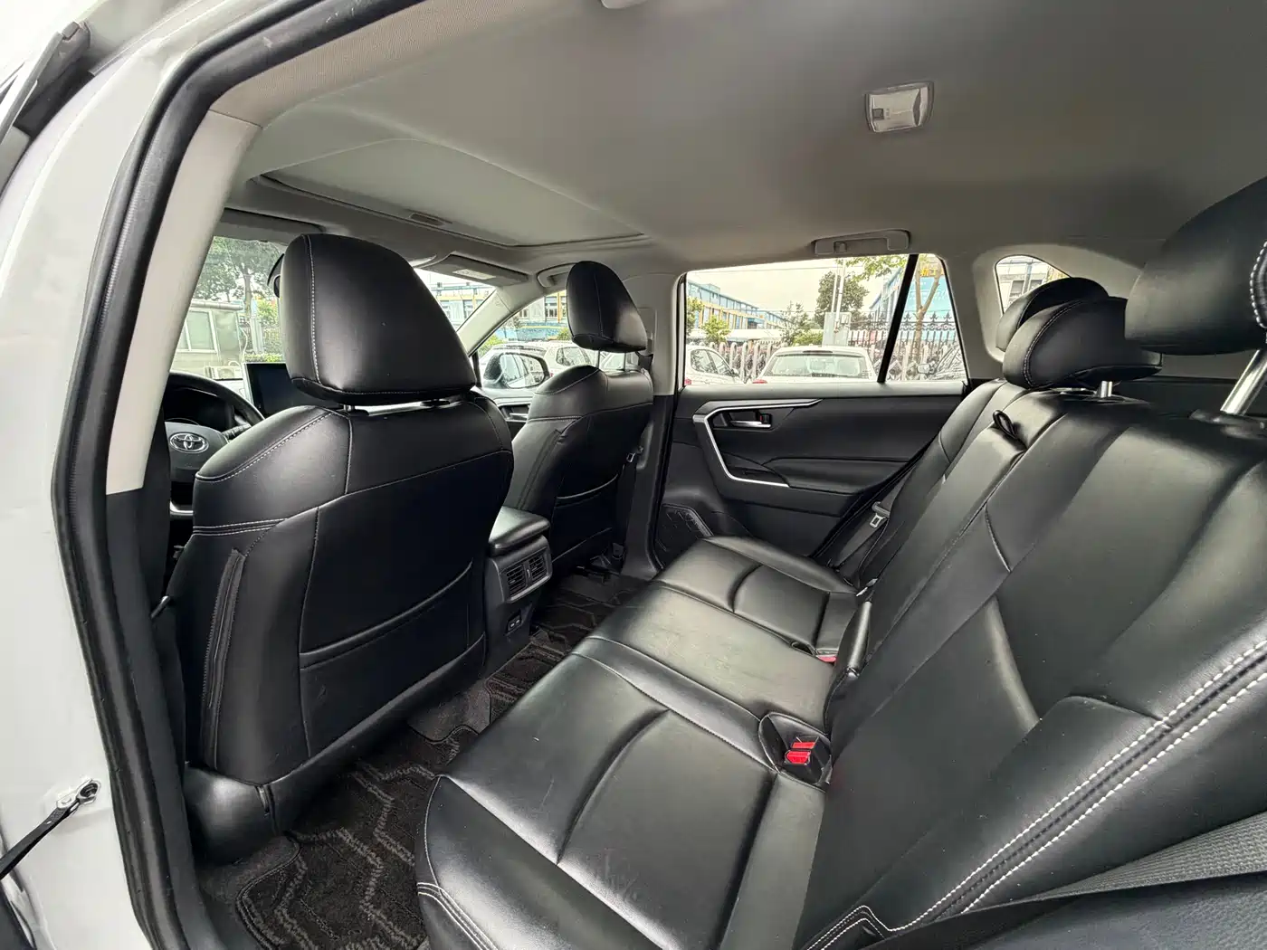 Toyota RAV4 Rongfang 2022 2.0L CVT 2WD Trend Plus Edition фото 6