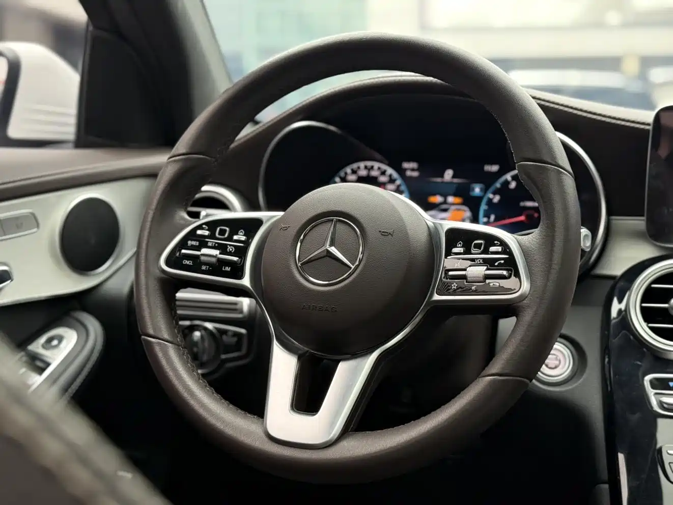 Mercedes-Benz GLC 2022 Facelift III GLC 260 L 4MATIC Dynamic фото 14