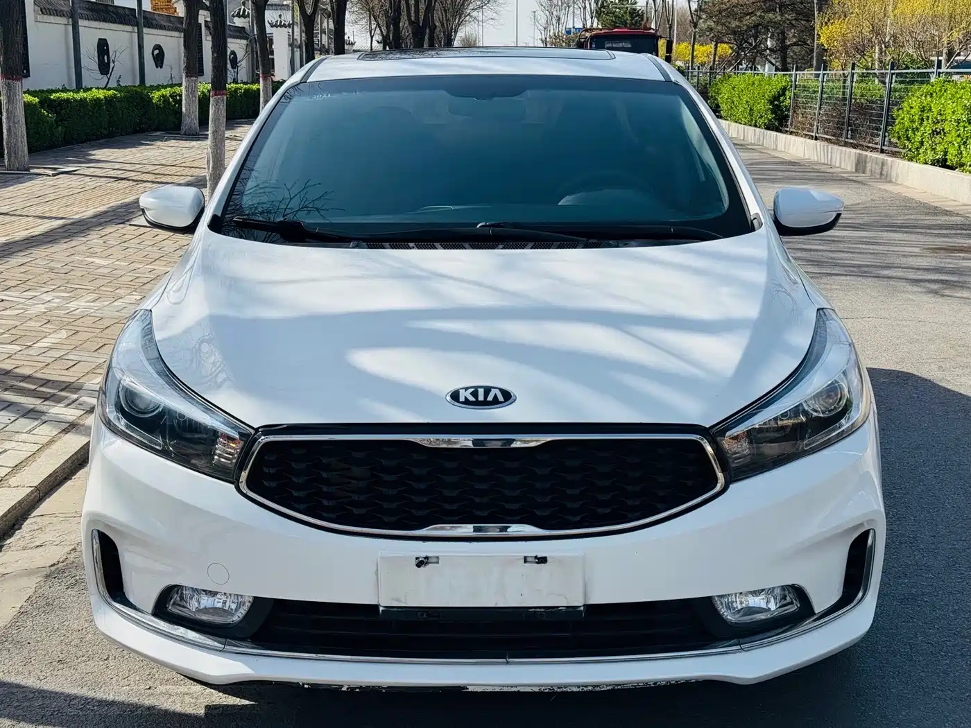 Kia K3 2016 1.6L Automatic GLS фото 2