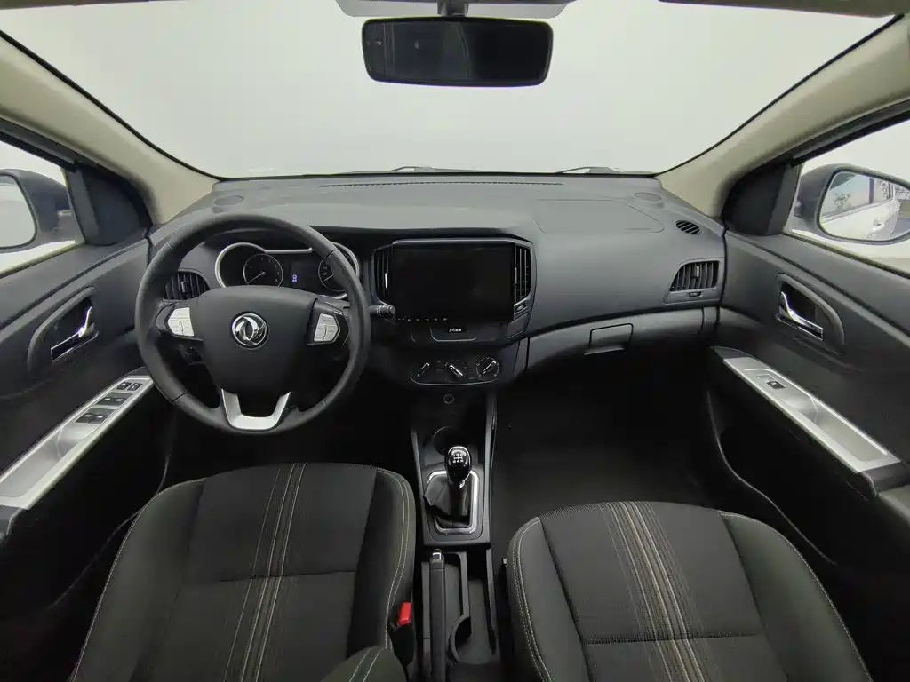 Dongfeng Aeolus Dongfeng Fengshen AX3 2017 2016 1.5L Manual Trendy Cool Edition