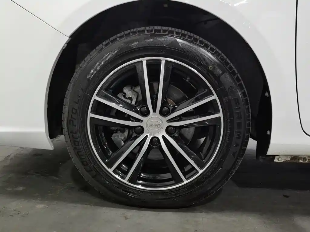 BYD Surui 2015 2015 1.5L Automatic Luxury Model
