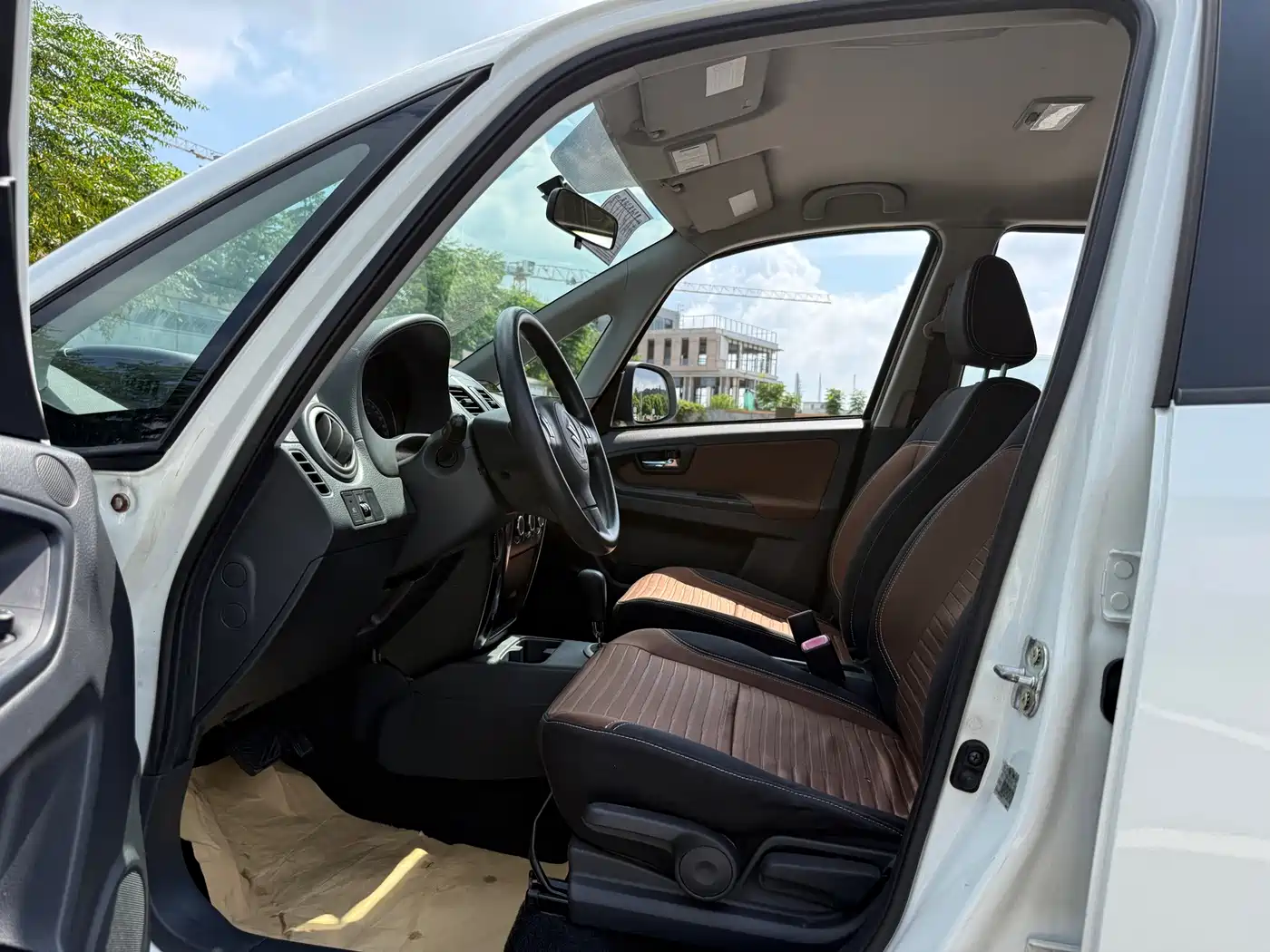 Suzuki SX4 2013 2013 1.6L Automatic Coolray