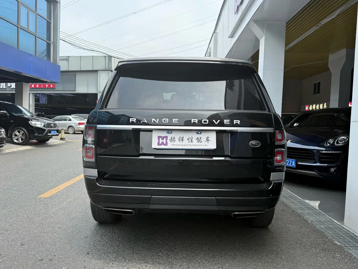 Land Rover Range Rover 2017 3.0 SC V6 Golden Age Edition фото 29