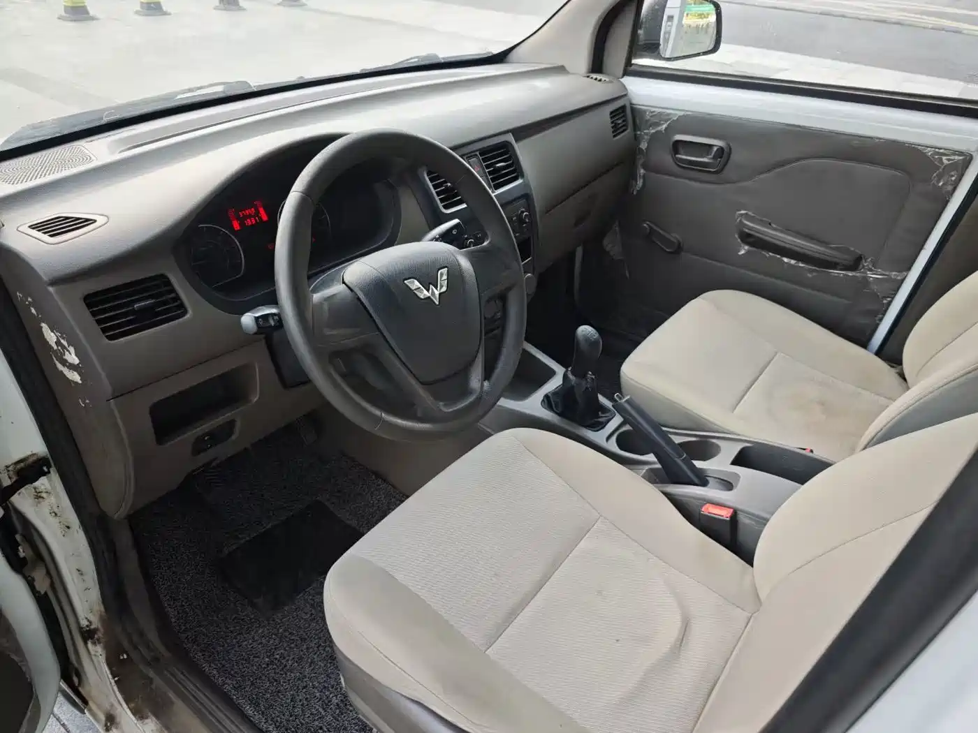 Wuling Motors Wuling Rongguang V 2015 2015 1.5L Utility