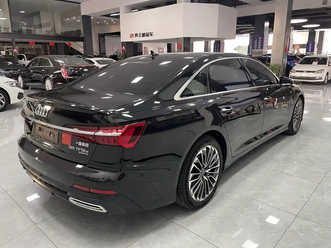 Audi A6L New Energy 2022 55 TFSI e quattro фото 7