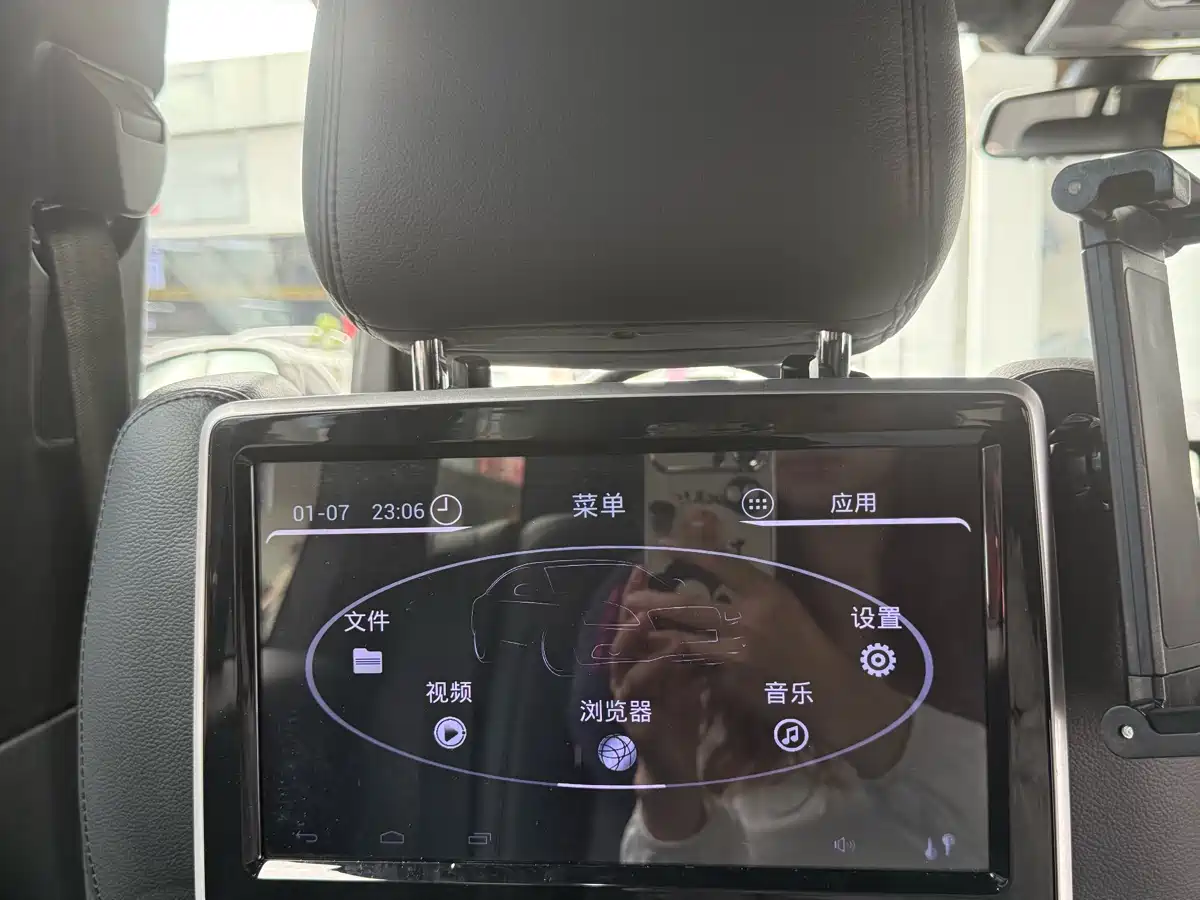 Land Rover Range Rover 2017 3.0 SC V6 Golden Age Edition фото 18