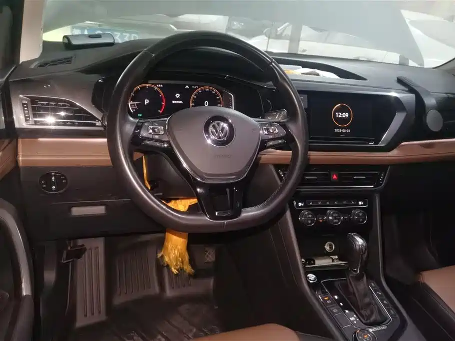 Volkswagen Tharu 2019 Model 330TSI 4WD Flagship Edition China VI фото 12
