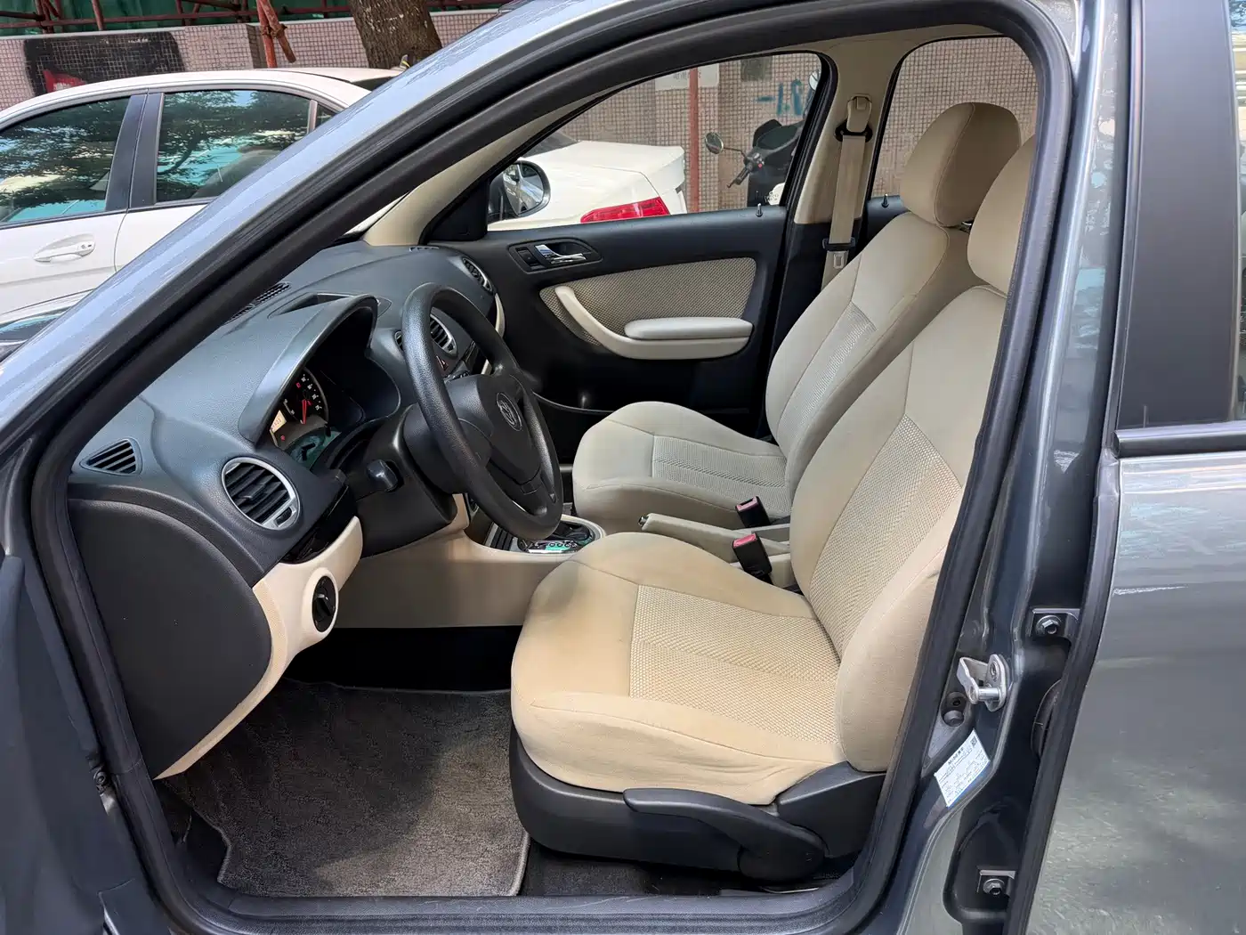 Volkswagen Lavida 2012 2011 1.6L Automatic Leisure Edition