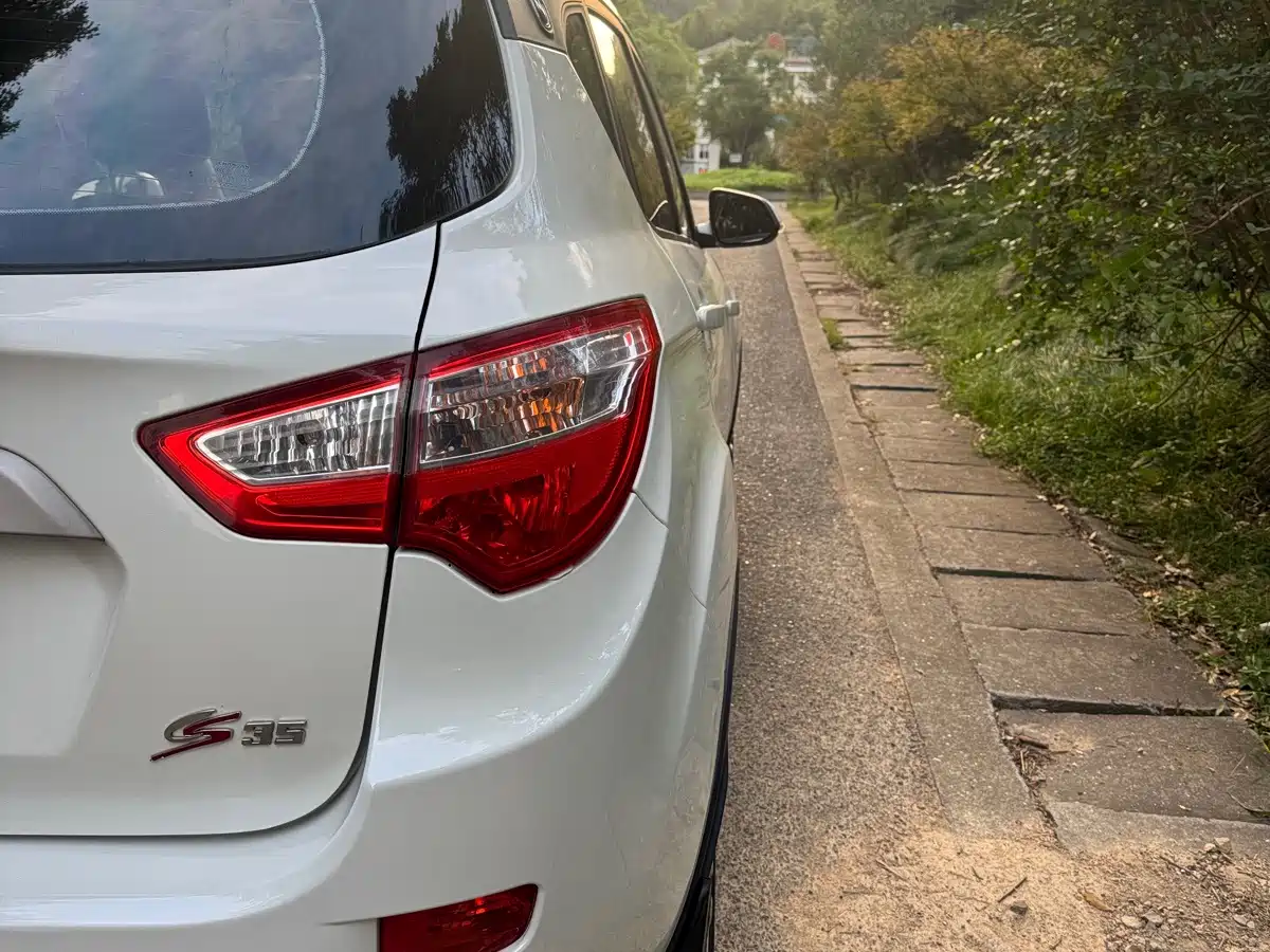 Changan CS35 2015 2014 1.6L Manual Luxury Type China IV