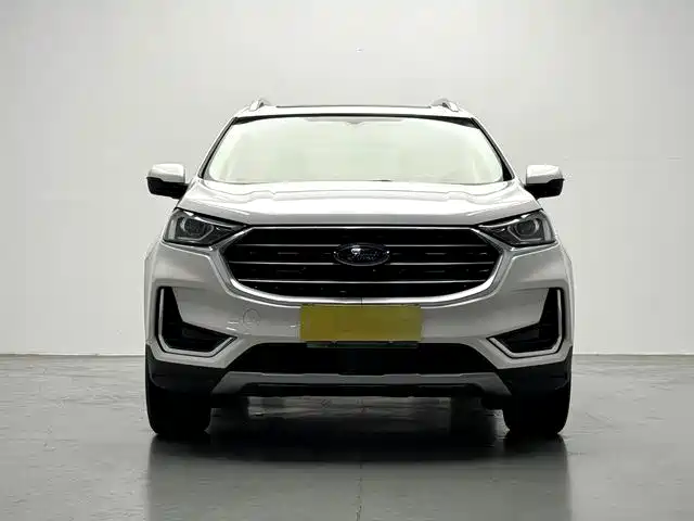Фото 2 - Ford Edge