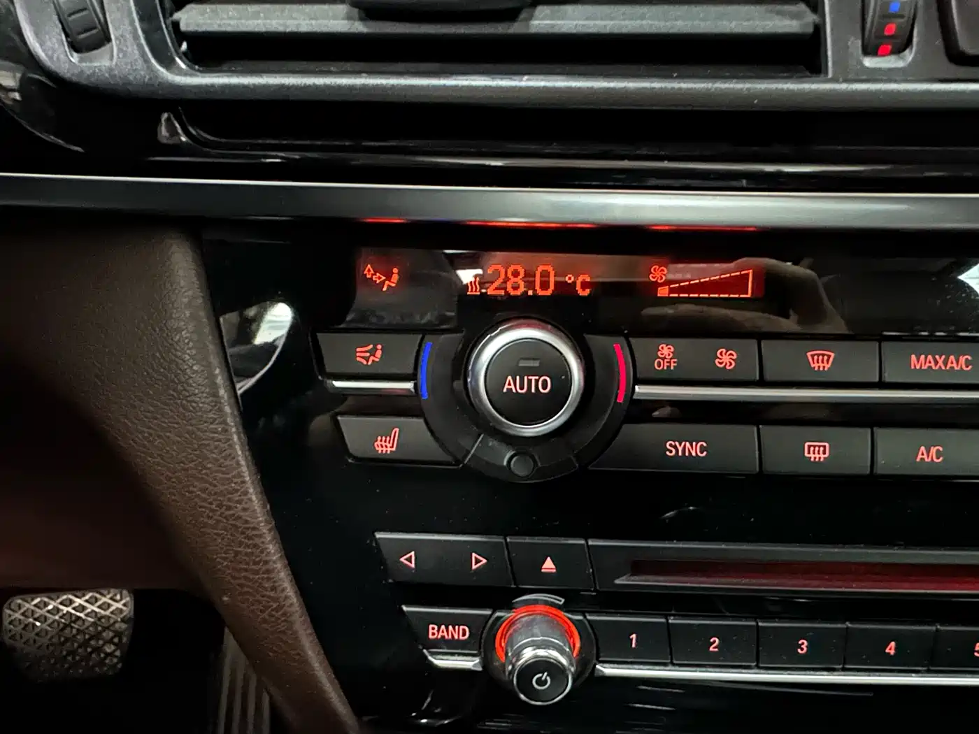 BMW X5 (Import) 2015 xDrive28i фото 17