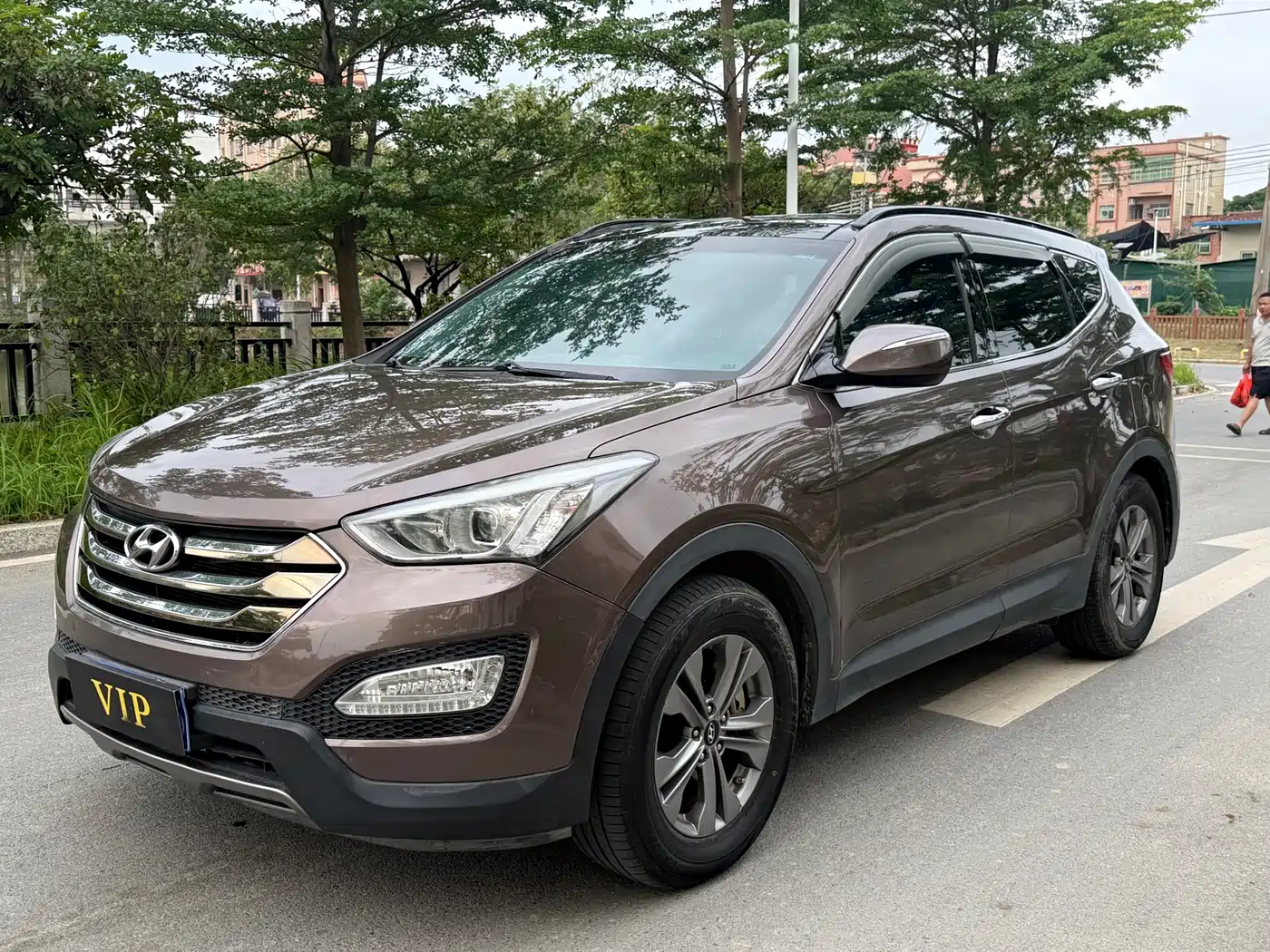 Hyundai Santa Fe 2015 2.4L Automatic 4WD Smart 5-seater