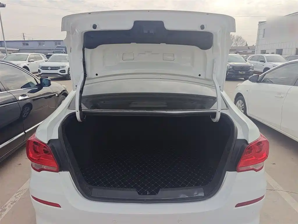 Chevrolet Cavalier 2019 320 Auto Sunroof Enjoyment Edition фото 18