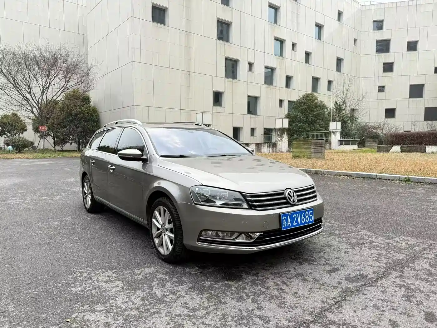 Volkswagen Magotan (Import) 2015 Wagon 2.0TSI Comfort фото 3