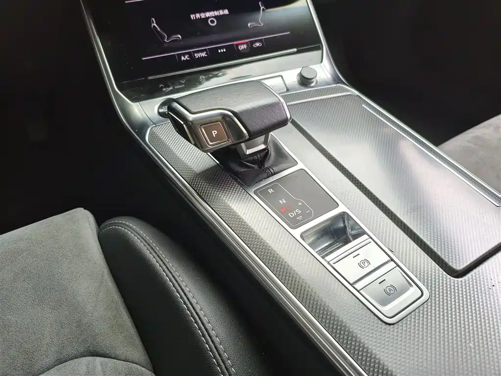 Audi A6L 2023 40 TFSI Luxury Dynamic фото 14