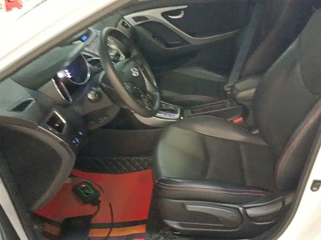 Hyundai Langdong 2016 1.6L Automatic Premium Edition фото 14