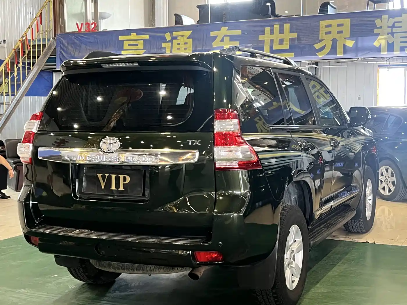 Toyota Prado (Import) 2014 2.7L Automatic Standard Edition фото 9