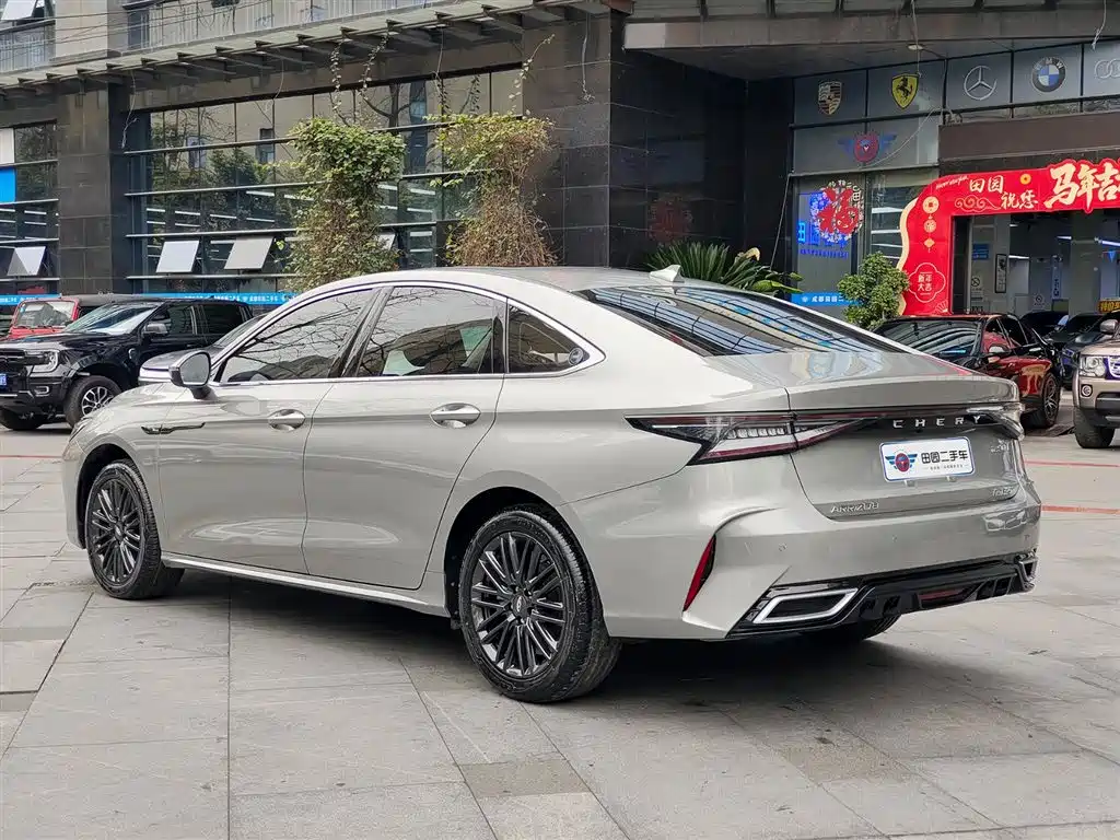 CHERY ARRIZO 8