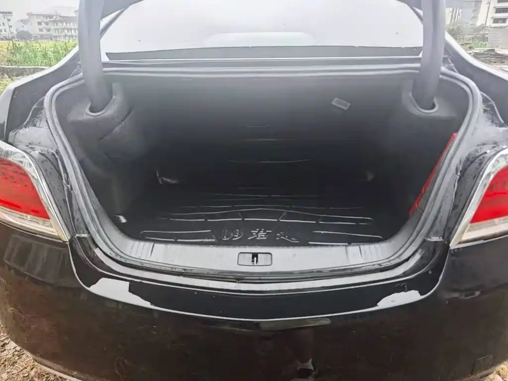 Buick LaCrosse 2009 2009 Model 2.4L Premium Edition