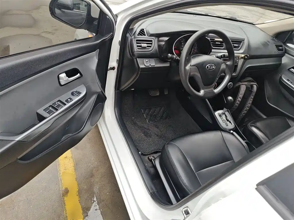 Kia K2 2015 Sedan 1.4L AT GLS фото 12
