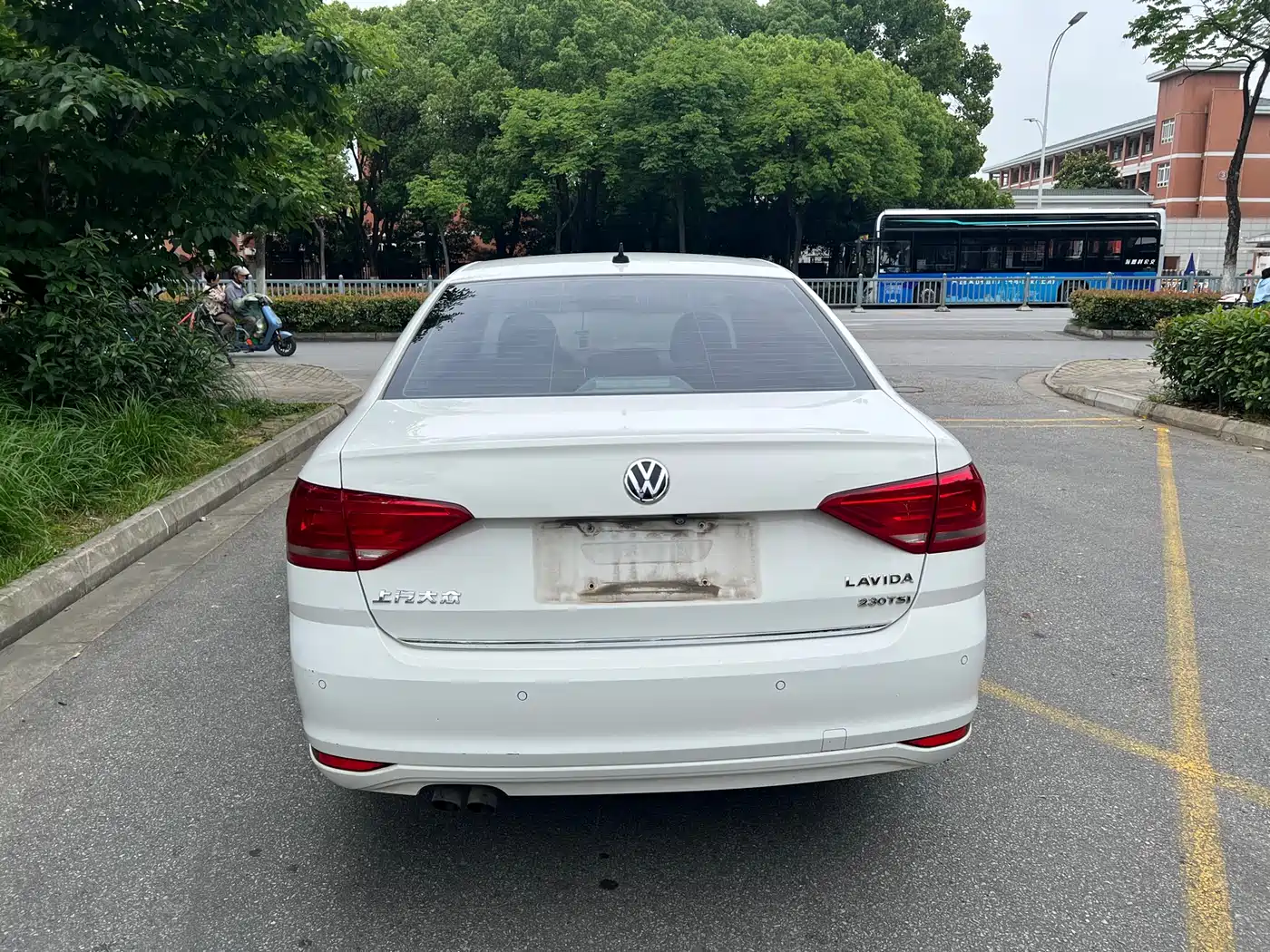 Volkswagen Lavida 2017 230TSI DSG Comfort Edition фото 6