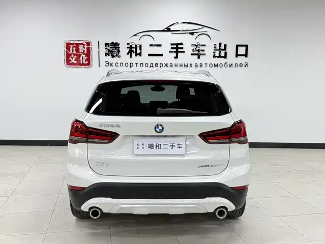 BMW X1 2022 sDrive20Li Fashion — фото 5