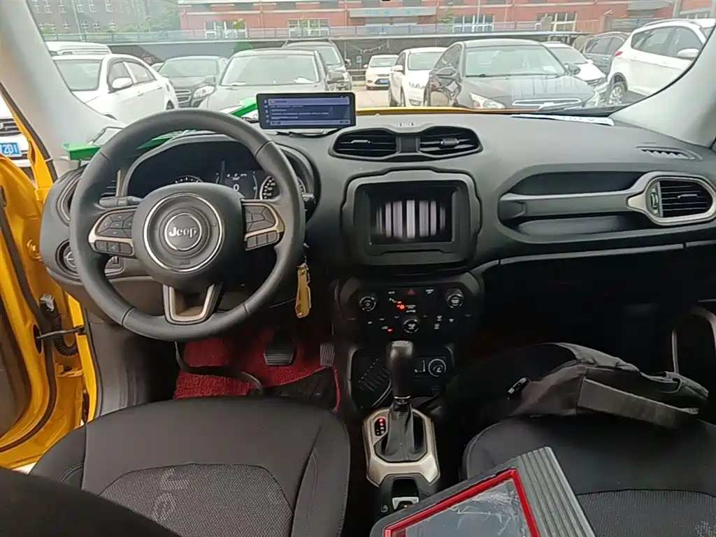 Jeep Renegade 2018 2018 Connected Large Screen Edition 180T Automatic High Energy