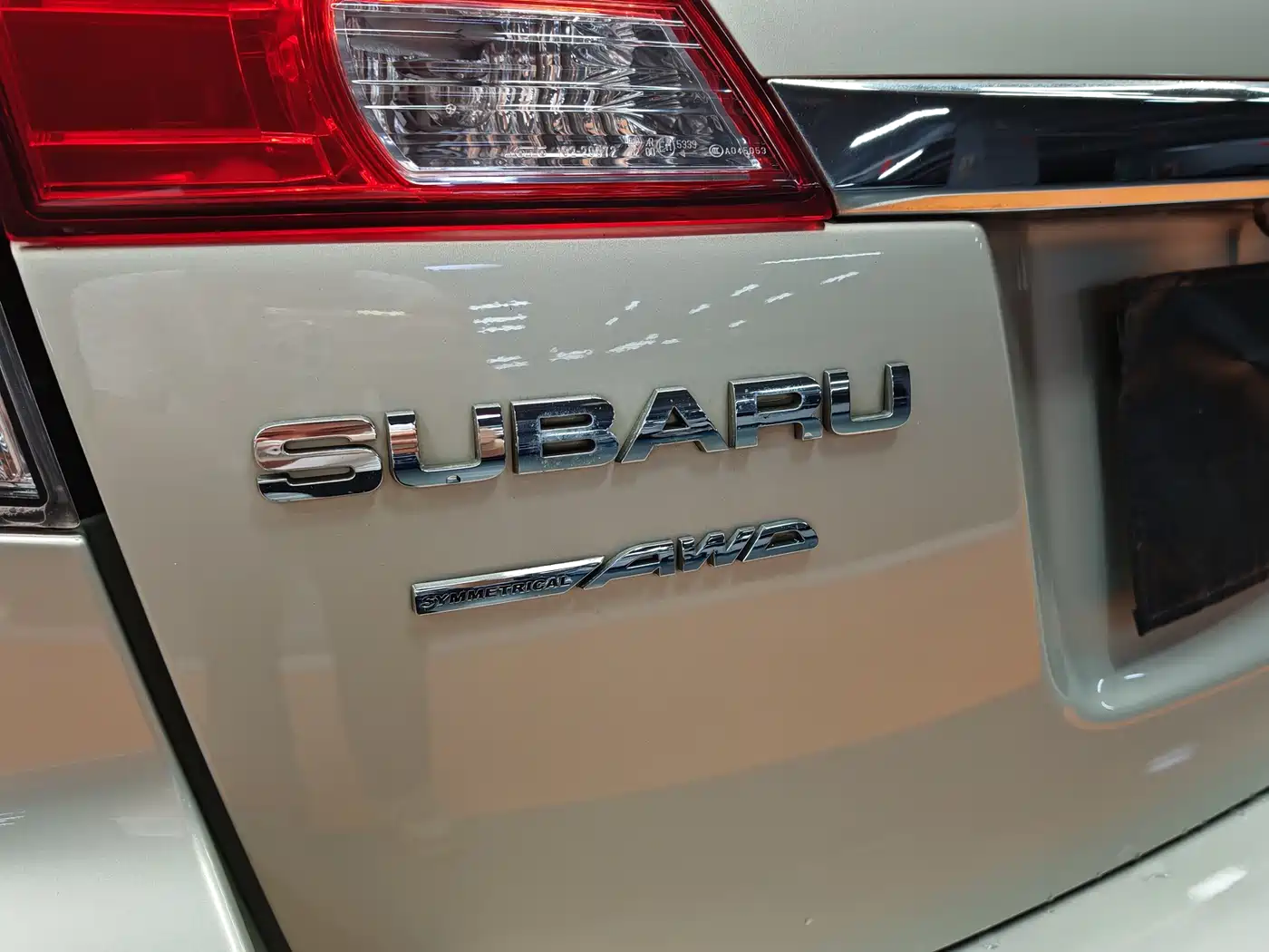 Subaru Outback 2011 2.5i Luxury Navigation Edition фото 13