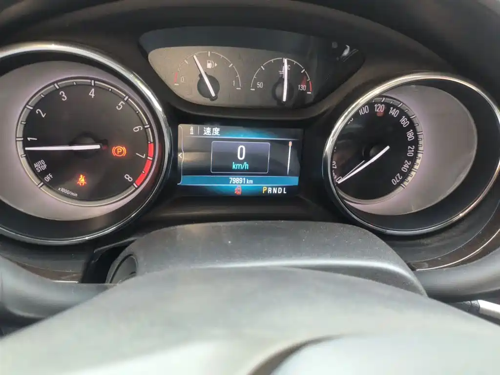 Buick Verano 2018 Sedan 20T Dual Clutch Leading фото 5