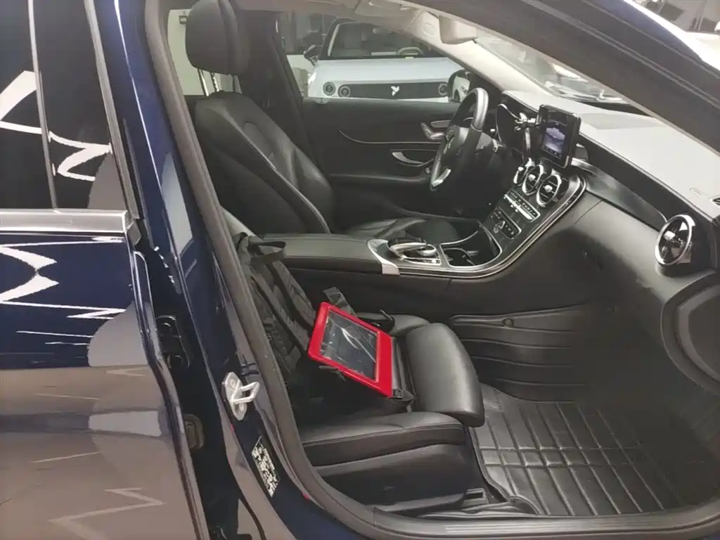 Mercedes-Benz C-Class 2018 C 200 L Sport Edition фото 25