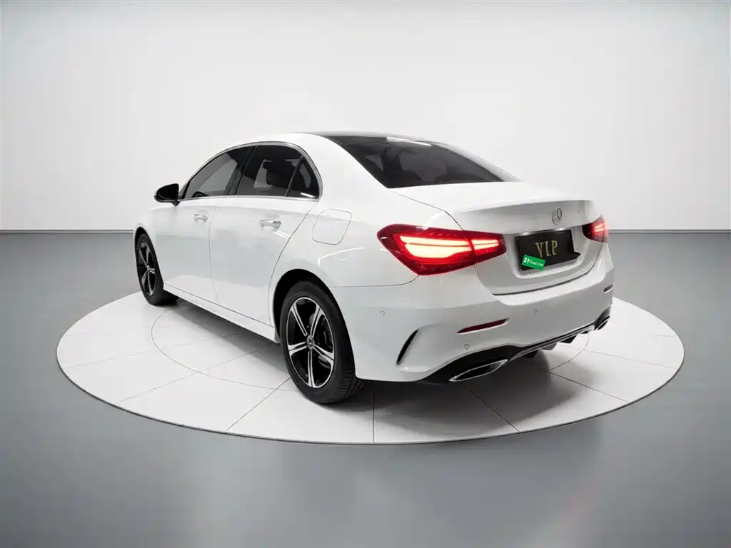 Mercedes-Benz A-Class 2025 A 200 L Fashion Edition фото 23